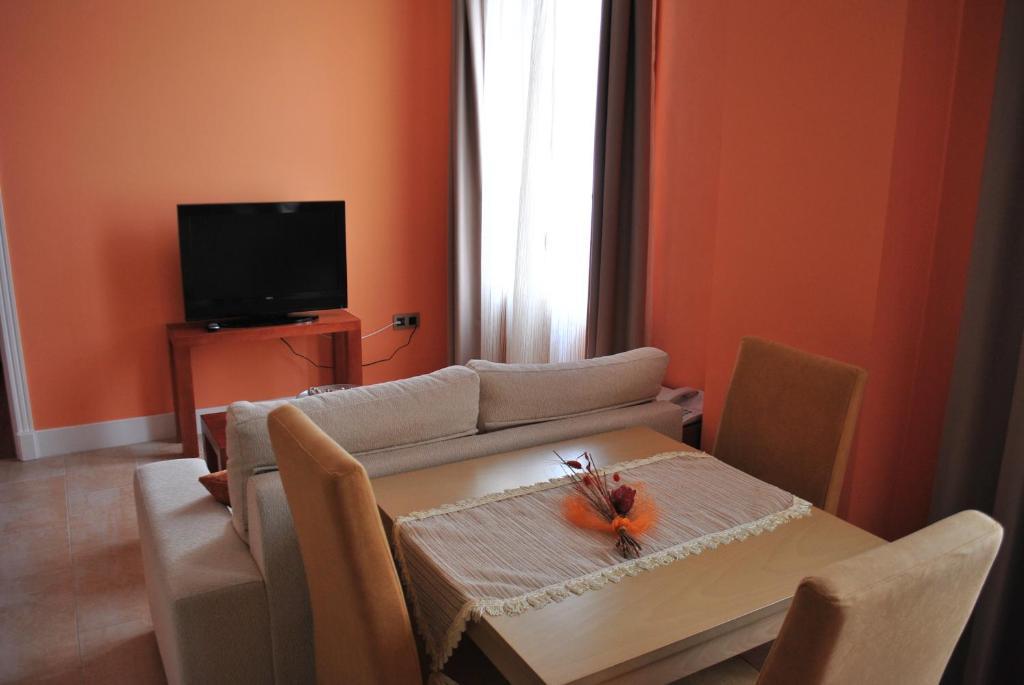 Aparthotel Capitolina Mérida Zimmer foto